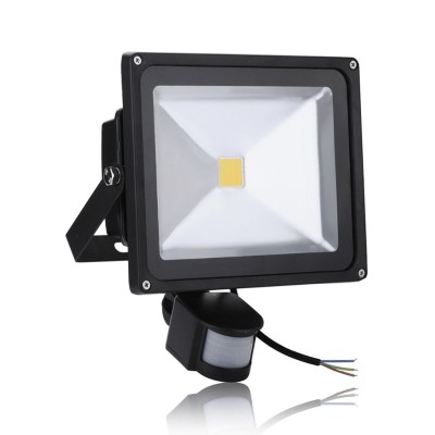 PROIETTORE A LED CON SENSORE PER ESTERNO 230V WATT. 30 2400