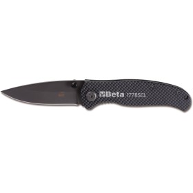 BETA ART. 1778SCL COLTELLO A CON FINITURA SOFT CARBON MM. 180 BETA ART. 1778SCL COLTELLO A SERRAMANICO CON FINITURA SOFT