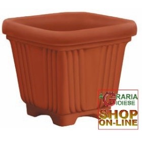VASO QUADRO IN PLASTICA SUTRI CM. 43 x 43 x 38H VASO QUADRO IN PLASTICA SUTRI CM. 43 x 43 x 38H