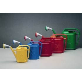 INNAFFIATOIO IN PLASTICA CON SBRUFFINO ICS LT. 9 ICS INNAFFIATOIO CON SBRUFFINO LT. 9 ICS