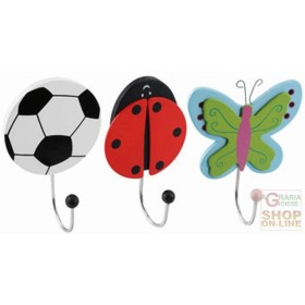 FACKELMANN GANCIO PER STROFINACI IN LEGNO CON SOGGETTI DIVERSI :PALLONE, COCCINELLA E FARFALLA  ART. 61235 FACKELMANN GANCIO PER STROFINACI IN LEGNO CON SOGGETTI