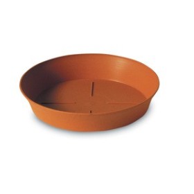 SOTTOVASO IN PLASTICA MARRONE TONDO CM. 18 SOTTOVASO IN PLASTICA MARRONE TONDO CM. 18