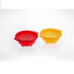 COLAPASTA DI PLASTICA DIAM. 28 Bianco/Giallo O./Rosso COLAPASTA DI PLASTICA DIAM. 28 Bianco/Giallo O./Rosso