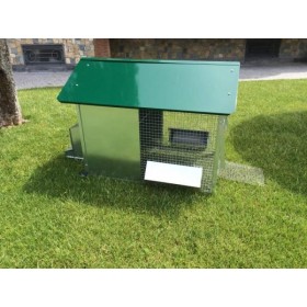 GABBIA POLLAIO IN RETE METALLICA E TETTO CON RUOTE CINQUE POSTI GABBIA POLLAIO IN RETE METALLICA E TETTO CON RUOTE CINQUE POSTI
