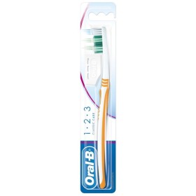 ORAL B SPAZZOLINO DENTI 40 CLASSIC CARE MEDIO ORAL B SPAZZOLINO DENTI 40 CLASSIC CARE MEDIO