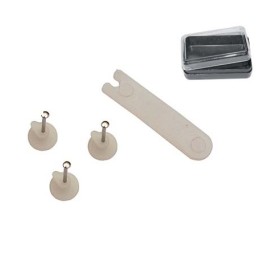 GANCIO QUADRO TIPO BLITZ PRONTY FERRO NICHELATO/PLT BIANCA CON APPLICATORE PZ. 20 GANCIO QUADRO TIPO BLITZ PRONTY FERRO NICHELATO/PLT BIANCA CON APPLICATORE PZ. 20