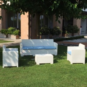 SALOTTO RESINA 4 PZ.C/CUSCINI NEBRASKA 3 BIA. SALOTTO RESINA 4 PZ.C/CUSCINI NEBRASKA 3 BIA.