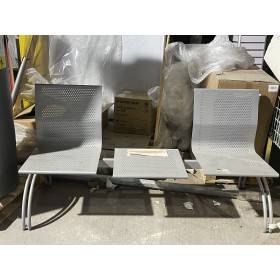 Panca attesa in metallo grigia nuova con tavolino incorporato cm. 150