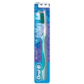 ORAL B 3D WHITE COOL SPAZZOLINO DA DENTI MEDIUM 35 ORAL B 3D WHITE COOL SPAZZOLINO DA DENTI MEDIUM 35