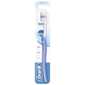 ORAL B INDICATOR SPAZZOLINO DA DENTI MEDIUM 40 ORAL B INDICATOR SPAZZOLINO DA DENTI MEDIUM 40