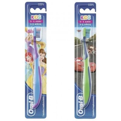 ORAL B KIDS SPAZZOLINO DENTI PER BAMBINO 3-5 ANNI MORBIDO CARS & FROZEN