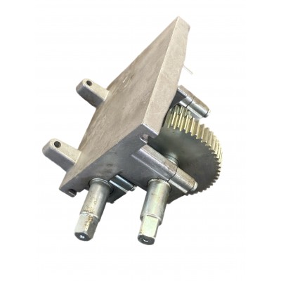 REBER SUPPORTO CREMAGLIERA PER INSACCATRICE KG.10/12 COMPLETO DI INGRANAGGIO E PERNI