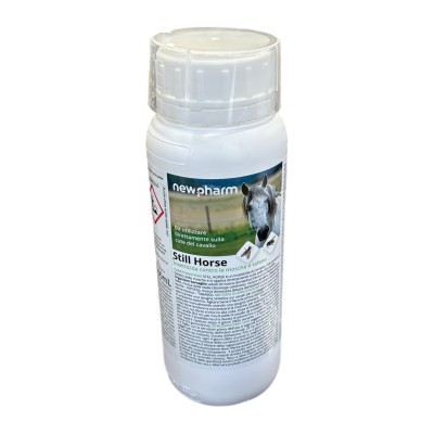 NEWPHARM STILL HORSE INSETTICIDA LIQUIDO CONTRO LE MOSCHE DA UTILIZZARE SULLA PELLE DEL CAVALLO ML. 500